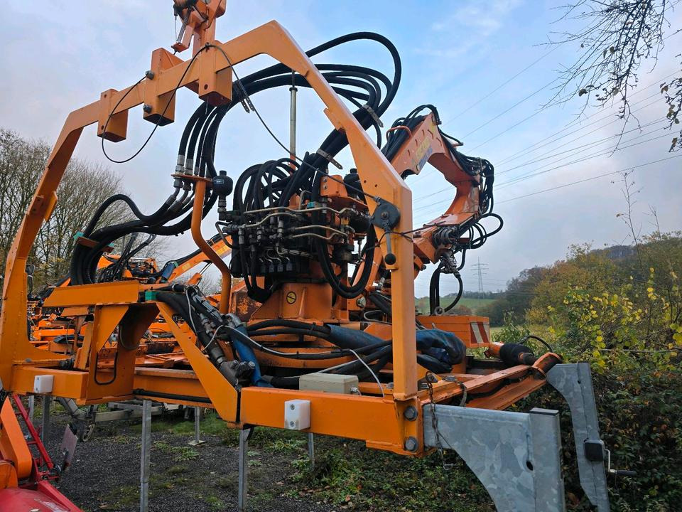 Mulag MHU 800 Mähausleger Teleskop Böschungsmäher Böschungsmulcher für Unimog 405 U 300 400 500 318 423 427 430 527 535 530 Mercedes-Benz - Armmaaier: afbeelding 5 Mulag MHU 800 Mähausleger Teleskop Böschungsmäher Böschungsmulcher für Unimog 405 U 300 400 500 318 423 427 430 527 535 530 Mercedes-Benz - Armmaaier: afbeelding 5