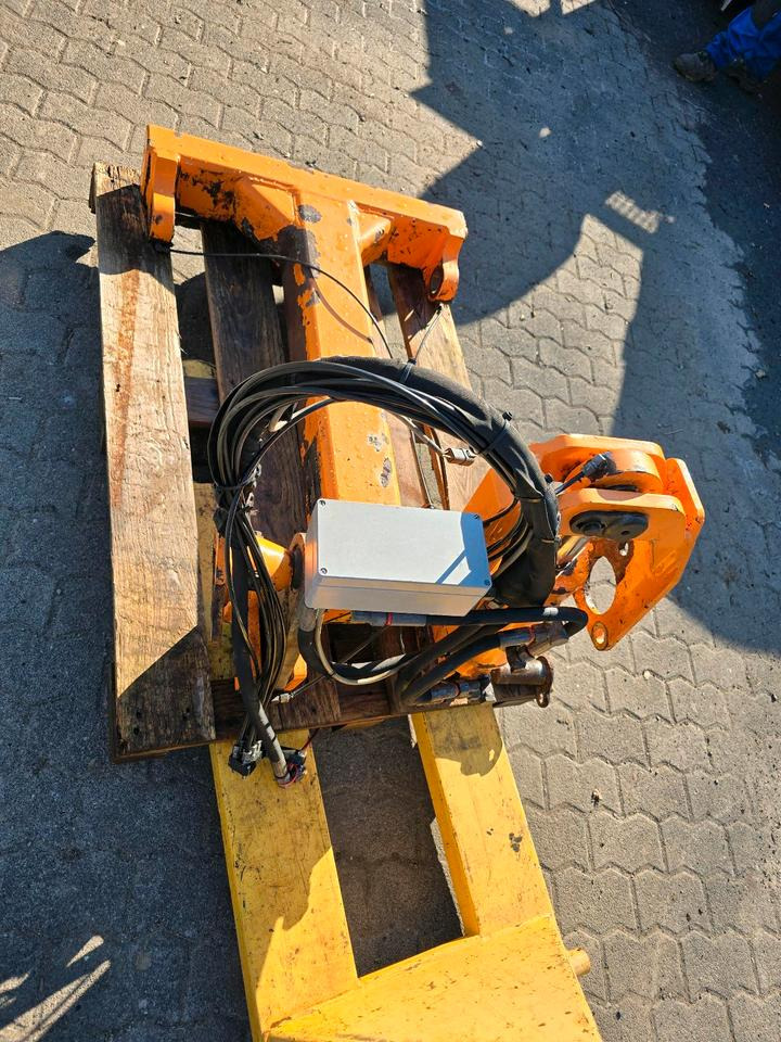 Mulag TR Torsionsrahmen Unimog 405 U300 300 U 400 500 Mercedes-Benz Böschungsmäher Böschungsmulcher Mähausleger FME 600 700 MKM FMK - Armmaaier: afbeelding 4 Mulag TR Torsionsrahmen Unimog 405 U300 300 U 400 500 Mercedes-Benz Böschungsmäher Böschungsmulcher Mähausleger FME 600 700 MKM FMK - Armmaaier: afbeelding 4