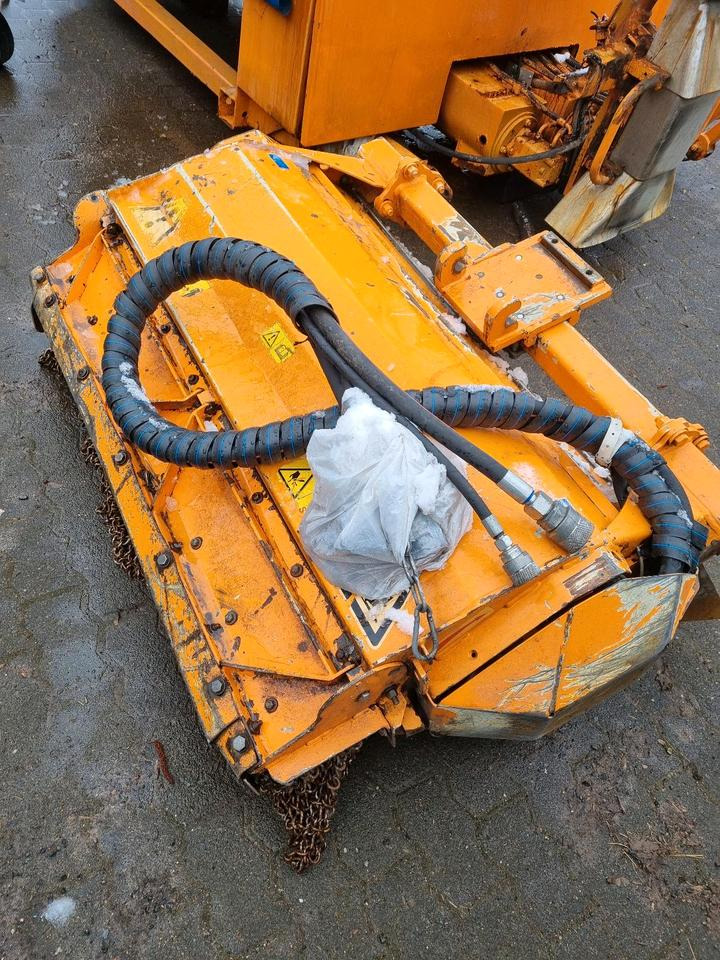 Mulag UMK 12 Mulchkopf Universalmulchkopf Mähkorb Mähausleger Böschungsmulcher Böschungsmäher Seitenmulcher Dücker Unimog Gilbers - Klepelmaaier/ Mulcher: afbeelding 2 Mulag UMK 12 Mulchkopf Universalmulchkopf Mähkorb Mähausleger Böschungsmulcher Böschungsmäher Seitenmulcher Dücker Unimog Gilbers - Klepelmaaier/ Mulcher: afbeelding 2