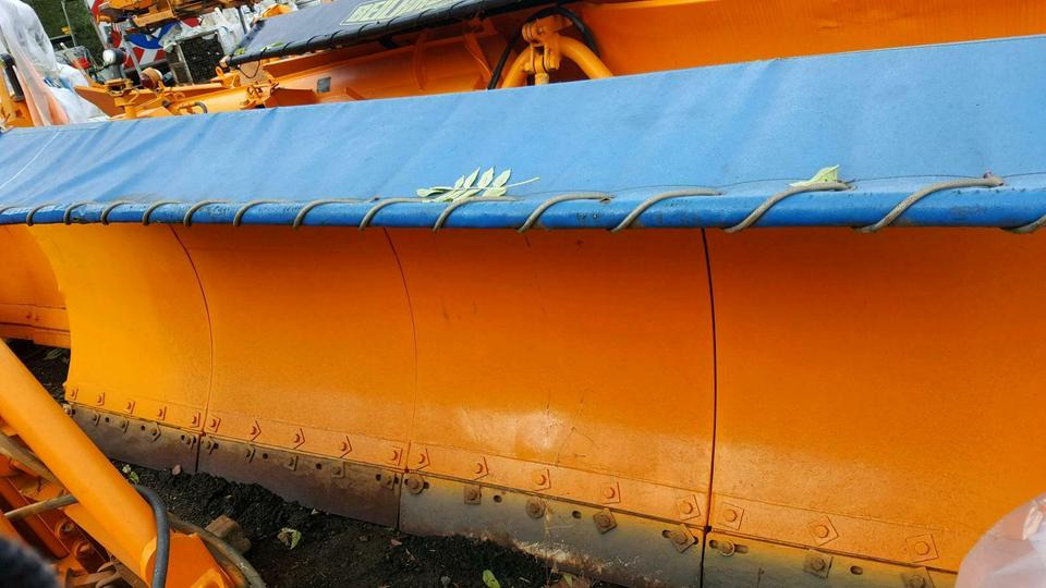 Schneepflug Schmidt Beilhack Winterdienst Schneeschild Unimog Fen - Sneeuwschuif: afbeelding 4 Schneepflug Schmidt Beilhack Winterdienst Schneeschild Unimog Fen - Sneeuwschuif: afbeelding 4