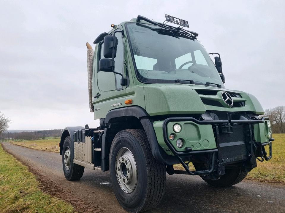 Unimog 318 Mercedes-Benz U 405 323 327 423 418 427 430 530 300 400 500 Automatik Euro 6 - Chassis vrachtwagen, Gemeentelijke machine/ Speciaal: afbeelding 2 Unimog 318 Mercedes-Benz U 405 323 327 423 418 427 430 530 300 400 500 Automatik Euro 6 - Chassis vrachtwagen, Gemeentelijke machine/ Speciaal: afbeelding 2