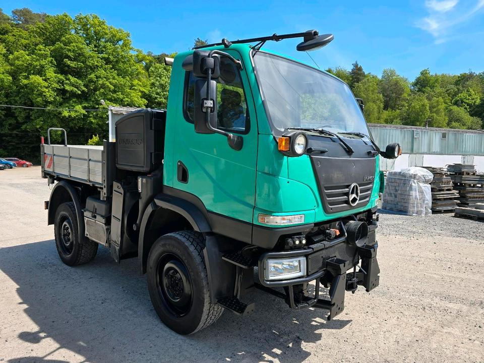 Unimog 405 U20 Mercedes-Benz Bluetec 4 U 20 290 300 400 500 UGE UGN - Vrachtwagen met open laadbak: afbeelding 2 Unimog 405 U20 Mercedes-Benz Bluetec 4 U 20 290 300 400 500 UGE UGN - Vrachtwagen met open laadbak: afbeelding 2