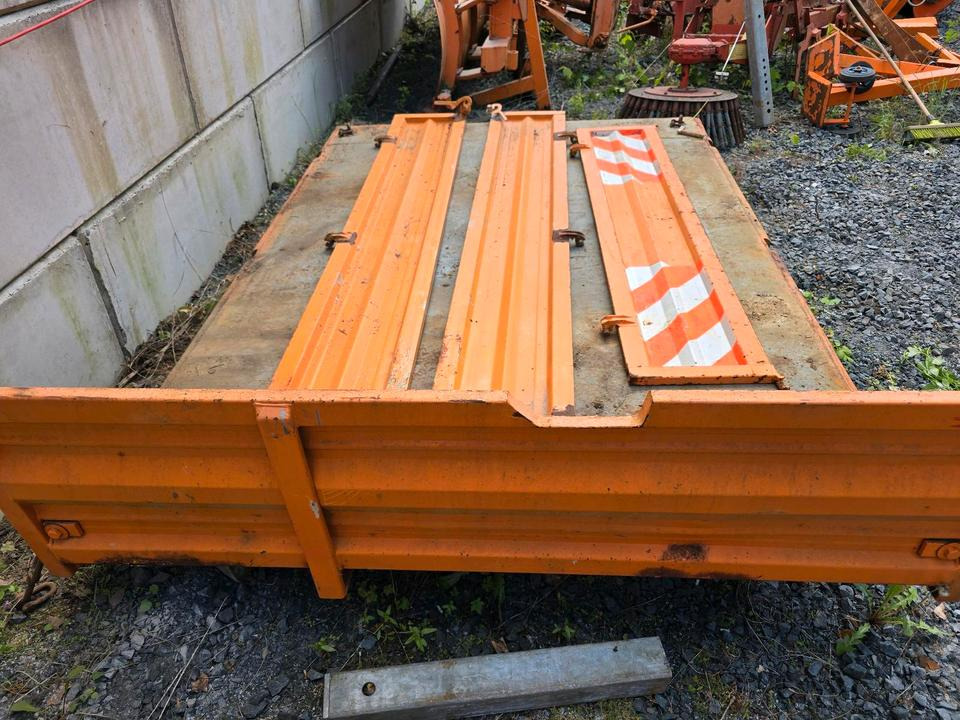 Unimog Pritsche Kipperpritsche 424 435 427 U 1650 2150 1450 1550 1400 1600 1200 - Kipper laadbak: afbeelding 1 Unimog Pritsche Kipperpritsche 424 435 427 U 1650 2150 1450 1550 1400 1600 1200 - Kipper laadbak: afbeelding 1