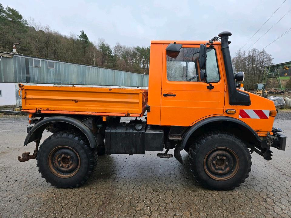 Unimog U1400 Agrar bj. 1995 424 427/10 Mercedes-Benz 1400 1600 1200 1000 - Kipper vrachtwagen, Gemeentelijke machine/ Speciaal: afbeelding 4 Unimog U1400 Agrar bj. 1995 424 427/10 Mercedes-Benz 1400 1600 1200 1000 - Kipper vrachtwagen, Gemeentelijke machine/ Speciaal: afbeelding 4
