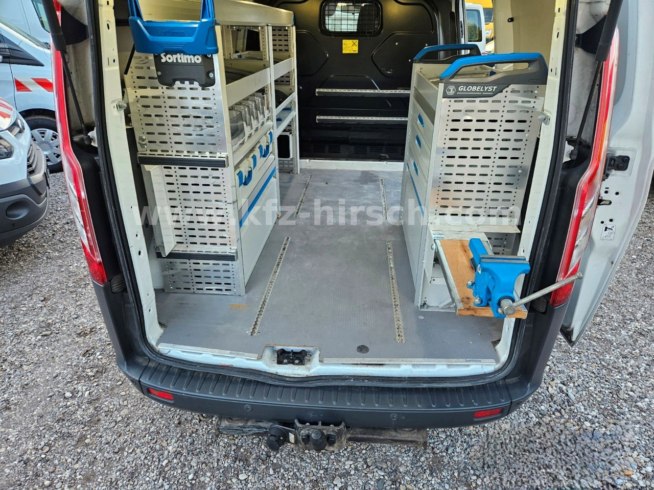 Ford Transit Custom Sortimo Werkstatt AHK - Personenvervoer: afbeelding 4 Ford Transit Custom Sortimo Werkstatt AHK - Personenvervoer: afbeelding 4