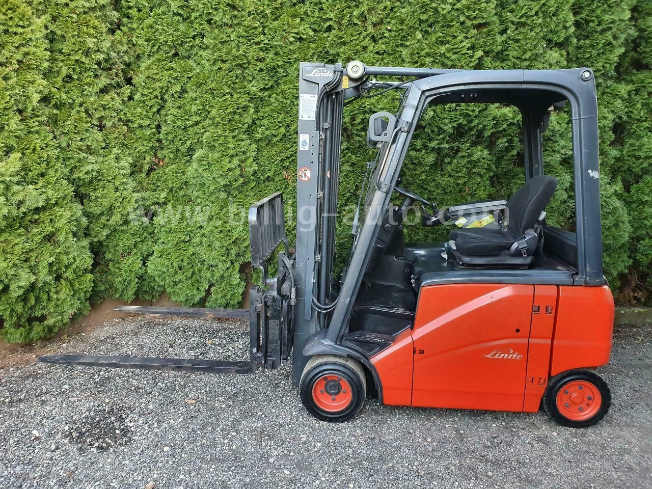 Linde E18 PH 4-Rad Seitenschieber*Zinkenverstellung* - Elektrische heftruck: afbeelding 2 Linde E18 PH 4-Rad Seitenschieber*Zinkenverstellung* - Elektrische heftruck: afbeelding 2