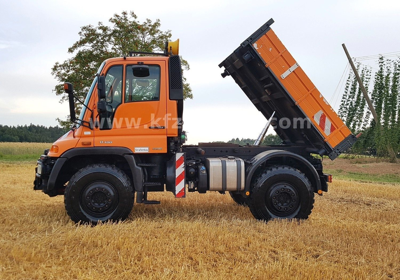 Unimog U400 405/12*HYDROSTAT*VARIOPILOT*Euro4*Kipper - Kipper vrachtwagen: afbeelding 3 Unimog U400 405/12*HYDROSTAT*VARIOPILOT*Euro4*Kipper - Kipper vrachtwagen: afbeelding 3