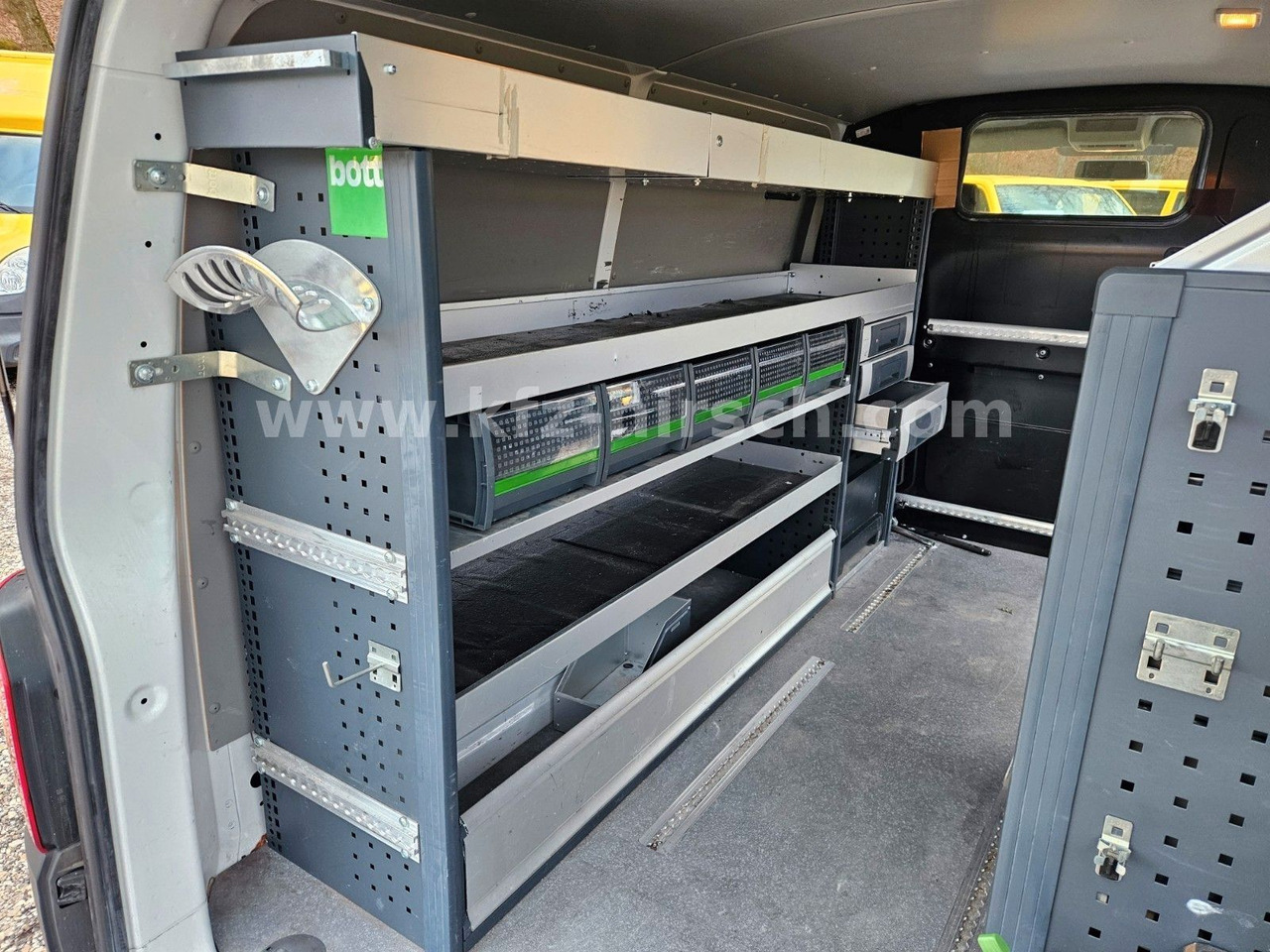 Volkswagen T6 Auto/ DSG Bott Sortimo Stdhzg Behindertenger. - Personenvervoer: afbeelding 4 Volkswagen T6 Auto/ DSG Bott Sortimo Stdhzg Behindertenger. - Personenvervoer: afbeelding 4
