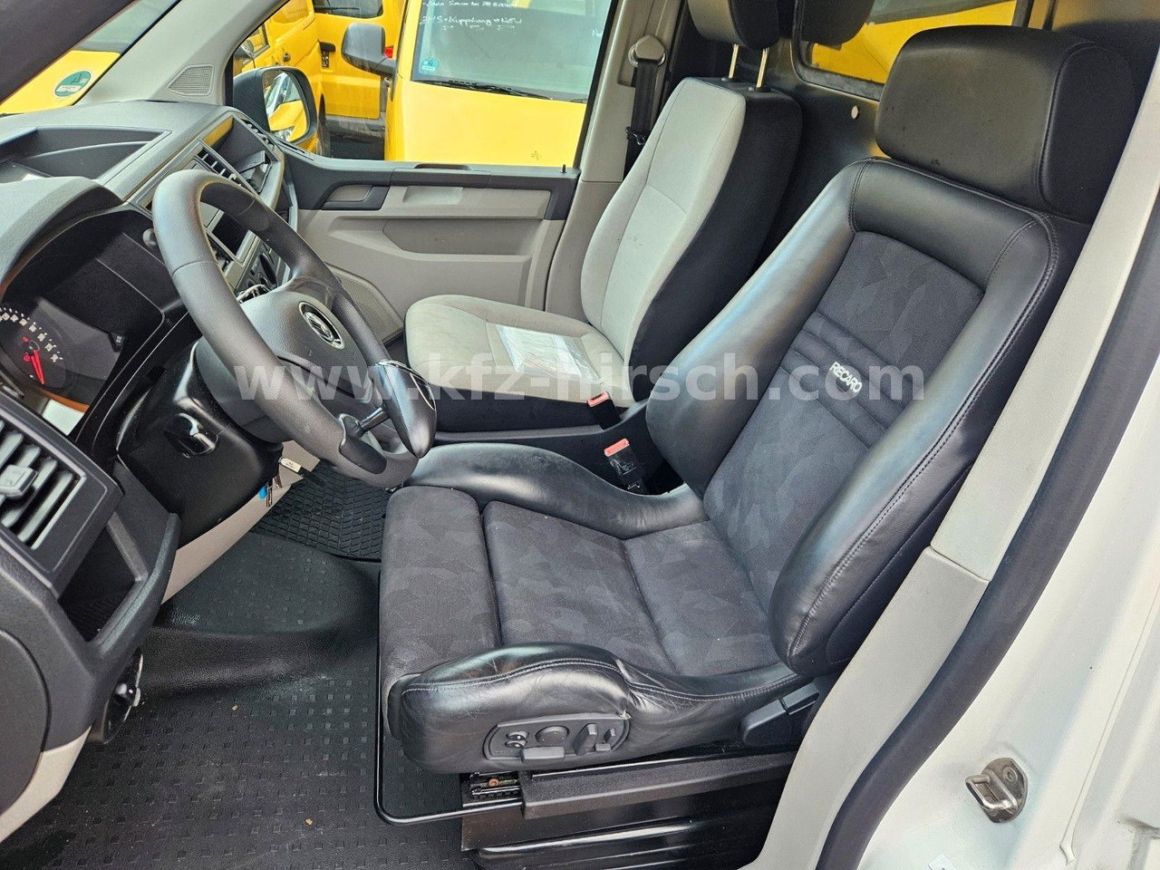 Volkswagen T6 Auto/ DSG Bott Sortimo Stdhzg Behindertenger. - Personenvervoer: afbeelding 5 Volkswagen T6 Auto/ DSG Bott Sortimo Stdhzg Behindertenger. - Personenvervoer: afbeelding 5