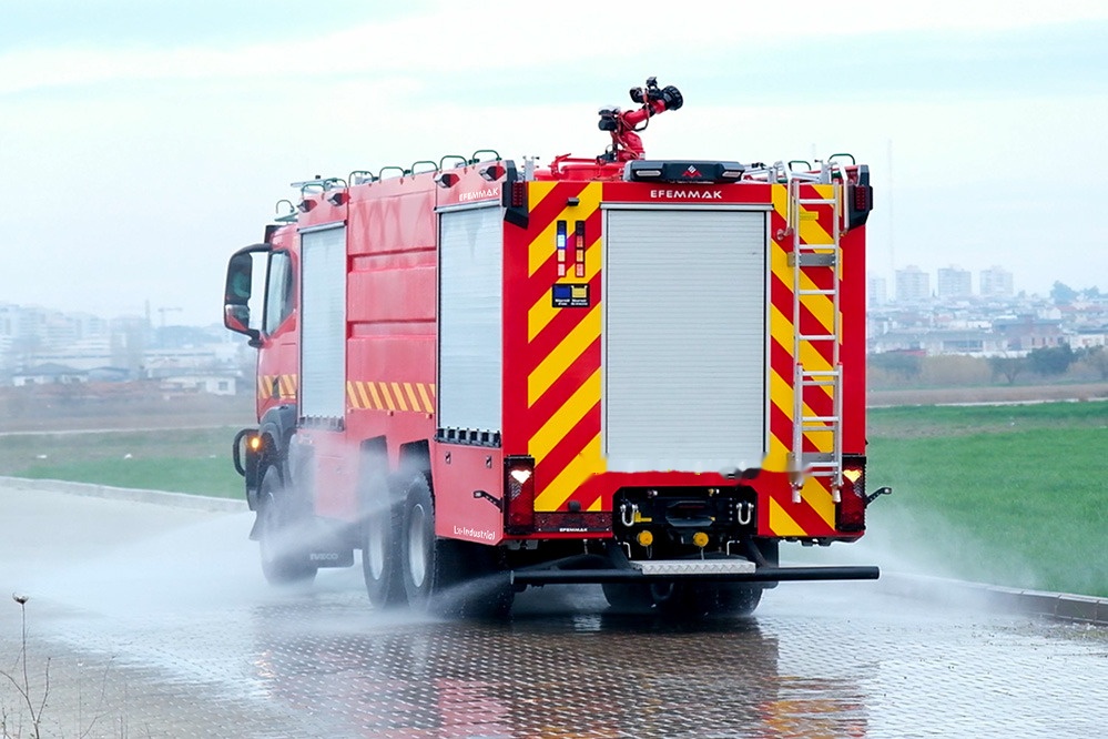 Nieuw Brandweerwagen EFEMMAK Lx-Industrial Fire Vehicle: afbeelding 11 Nieuw Brandweerwagen EFEMMAK Lx-Industrial Fire Vehicle: afbeelding 11