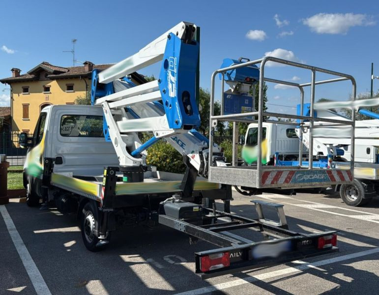 Iveco 35S14 podnośnik koszowy 27 m Socage ForSte 27D SPEED - Vrachtwagen hoogwerker: afbeelding 2 Iveco 35S14 podnośnik koszowy 27 m Socage ForSte 27D SPEED - Vrachtwagen hoogwerker: afbeelding 2