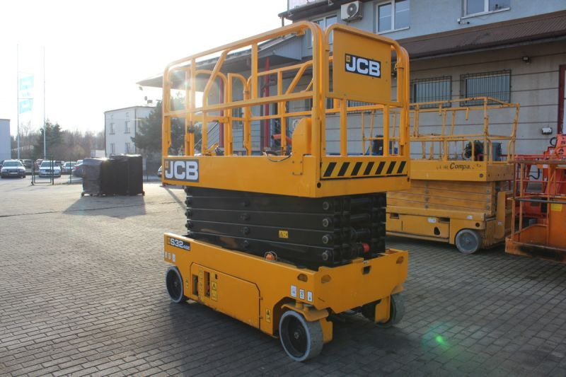 JCB podnośnik nożycowy elektryczny 12 m JCB S3246E electric scissor lift - Schaarlift: afbeelding 5 JCB podnośnik nożycowy elektryczny 12 m JCB S3246E electric scissor lift - Schaarlift: afbeelding 5