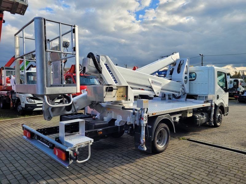 Nissan Cabstar NT400 podnośnik koszowy 20 m Multitel HX200 - Vrachtwagen hoogwerker: afbeelding 3 Nissan Cabstar NT400 podnośnik koszowy 20 m Multitel HX200 - Vrachtwagen hoogwerker: afbeelding 3