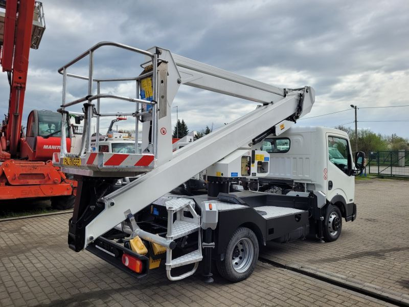 Nissan Cabstar NT400 podnośnik koszowy Palfinger P200 AXE boom lift bucket truck - Vrachtwagen hoogwerker: afbeelding 5 Nissan Cabstar NT400 podnośnik koszowy Palfinger P200 AXE boom lift bucket truck - Vrachtwagen hoogwerker: afbeelding 5