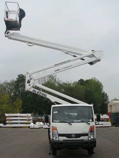 Oil&Steel Snake 2612 Plus podnośnik koszowy 26 m zamontowany na Nissan Cabstar - Vrachtwagen hoogwerker: afbeelding 2 Oil&Steel Snake 2612 Plus podnośnik koszowy 26 m zamontowany na Nissan Cabstar - Vrachtwagen hoogwerker: afbeelding 2
