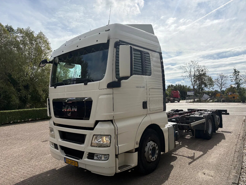 MAN TGX 26.400 / 6x2-2 LL / TUV - APK DECEMBER 2025 / - Chassis vrachtwagen: afbeelding 2 MAN TGX 26.400 / 6x2-2 LL / TUV - APK DECEMBER 2025 / - Chassis vrachtwagen: afbeelding 2