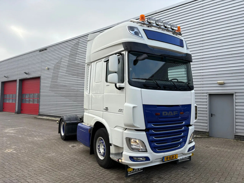 DAF XF 460 4x2 / ADR I II III KLASSE / HOLLAND TRUCK / APK - TUV JANUARI 2026 - Trekker: afbeelding 1 DAF XF 460 4x2 / ADR I II III KLASSE / HOLLAND TRUCK / APK - TUV JANUARI 2026 - Trekker: afbeelding 1