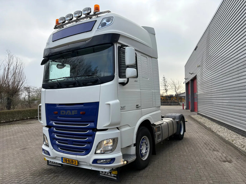 DAF XF 460 4x2 / ADR I II III KLASSE / HOLLAND TRUCK / APK - TUV JANUARI 2026 - Trekker: afbeelding 2 DAF XF 460 4x2 / ADR I II III KLASSE / HOLLAND TRUCK / APK - TUV JANUARI 2026 - Trekker: afbeelding 2