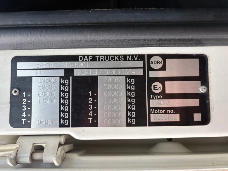 DAF XF 460 4x2 / APK - TUV JANUARI 2026 / HOLLAND TRUCK / ADR KLASSE I II III / 2 BEDS / - Trekker: afbeelding 5 DAF XF 460 4x2 / APK - TUV JANUARI 2026 / HOLLAND TRUCK / ADR KLASSE I II III / 2 BEDS / - Trekker: afbeelding 5