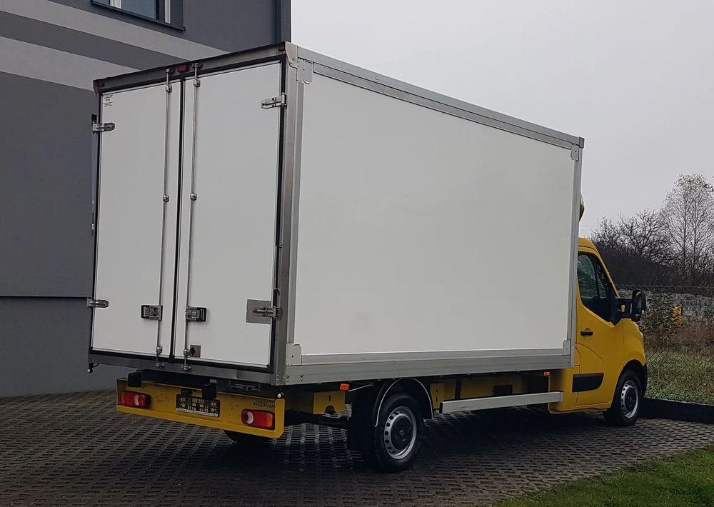 Renault MASTER KONTENER 8EP 4,21x2,23x2,22 KLIMA MANUAL KRAJOWY 6-BIEGÓW - Bestelwagen gesloten laadbak: afbeelding 4 Renault MASTER KONTENER 8EP 4,21x2,23x2,22 KLIMA MANUAL KRAJOWY 6-BIEGÓW - Bestelwagen gesloten laadbak: afbeelding 4