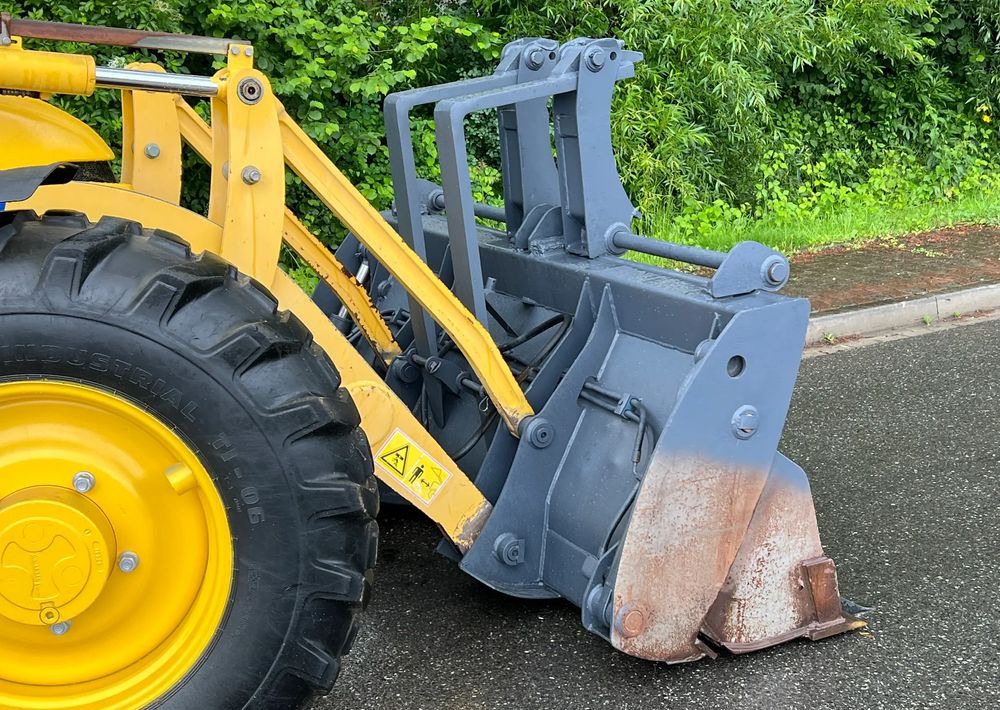 Graaflaadmachine Komatsu * Koparko Ładowarka * Komatsu WB 97 S Utility *: afbeelding 8