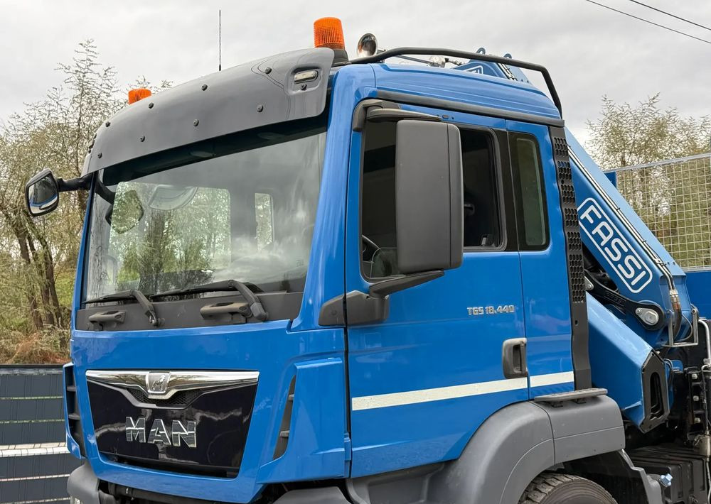 MAN * MAN 18.440 TGS * 4x4 * HDS Fassi F215 * Sprowadzony * 95 000 KM ! * Stan Jak Nowy - Vrachtwagen met open laadbak, Kraanwagen: afbeelding 4 MAN * MAN 18.440 TGS * 4x4 * HDS Fassi F215 * Sprowadzony * 95 000 KM ! * Stan Jak Nowy - Vrachtwagen met open laadbak, Kraanwagen: afbeelding 4