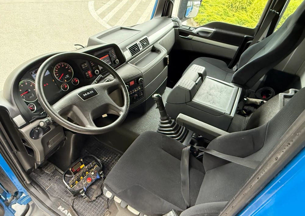 MAN * MAN 18.440 TGS * 4x4 * HDS Fassi F215 * Sprowadzony * 95 000 KM ! * Stan Jak Nowy - Vrachtwagen met open laadbak, Kraanwagen: afbeelding 2 MAN * MAN 18.440 TGS * 4x4 * HDS Fassi F215 * Sprowadzony * 95 000 KM ! * Stan Jak Nowy - Vrachtwagen met open laadbak, Kraanwagen: afbeelding 2
