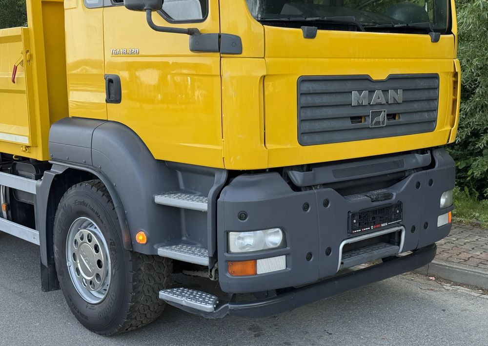 MAN * MAN TGA 18-320 * Kiper Wywrotka * 4x2 * Kran * Sprowadzony* Bardzo Dobry Stan - Kipper vrachtwagen: afbeelding 3 MAN * MAN TGA 18-320 * Kiper Wywrotka * 4x2 * Kran * Sprowadzony* Bardzo Dobry Stan - Kipper vrachtwagen: afbeelding 3