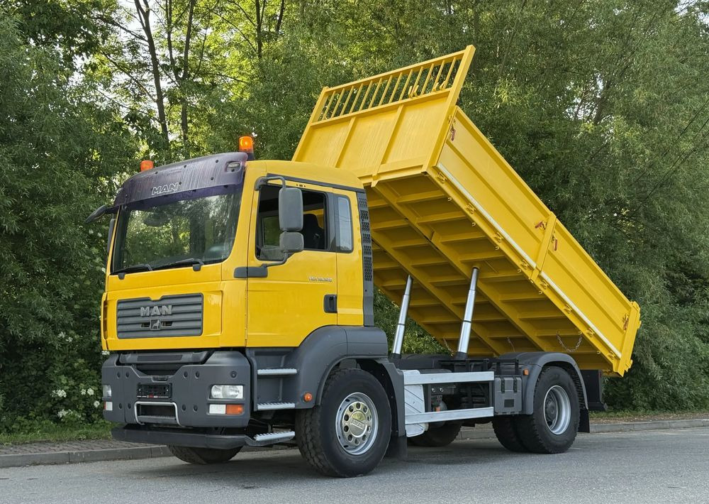 MAN * MAN TGA 18-320 * Kiper Wywrotka * 4x2 * Kran * Sprowadzony* Bardzo Dobry Stan - Kipper vrachtwagen: afbeelding 1 MAN * MAN TGA 18-320 * Kiper Wywrotka * 4x2 * Kran * Sprowadzony* Bardzo Dobry Stan - Kipper vrachtwagen: afbeelding 1