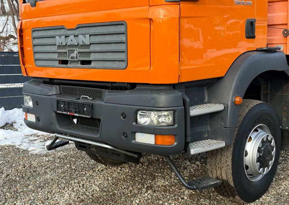 MAN * TGM 18-330 MAN 4x4 HDS Hiab 122 * Kiper Wywrotka * Bardzo Dobry Stan - Kipper vrachtwagen: afbeelding 3 MAN * TGM 18-330 MAN 4x4 HDS Hiab 122 * Kiper Wywrotka * Bardzo Dobry Stan - Kipper vrachtwagen: afbeelding 3