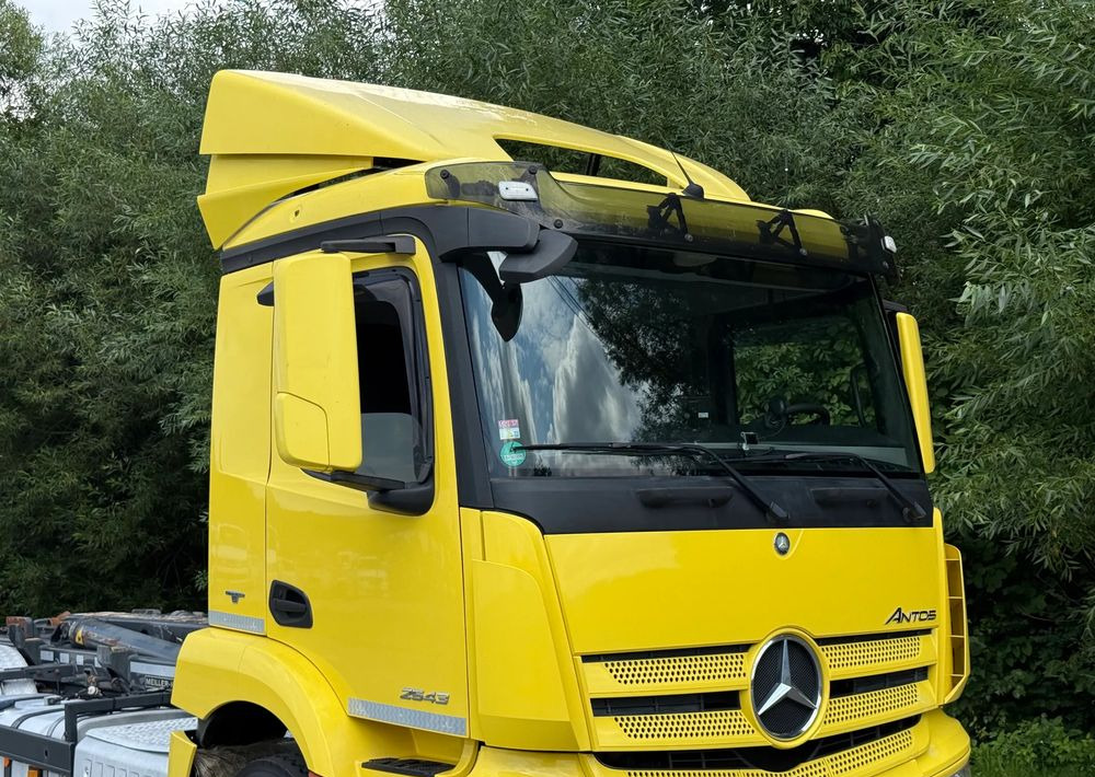 Mercedes-Benz * Hakowiec * Mercedes Antos 2543 * Sprowadzony * Stan Perfekcyjny - Haakarmsysteem vrachtwagen: afbeelding 4 Mercedes-Benz * Hakowiec * Mercedes Antos 2543 * Sprowadzony * Stan Perfekcyjny - Haakarmsysteem vrachtwagen: afbeelding 4