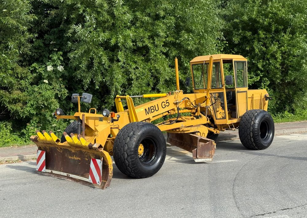 O&K * Równiarka * MBU G50 * Sprowadzona * 2 Osie * 4x4 * Maszyna Drogowa - Wals: afbeelding 1 O&K * Równiarka * MBU G50 * Sprowadzona * 2 Osie * 4x4 * Maszyna Drogowa - Wals: afbeelding 1