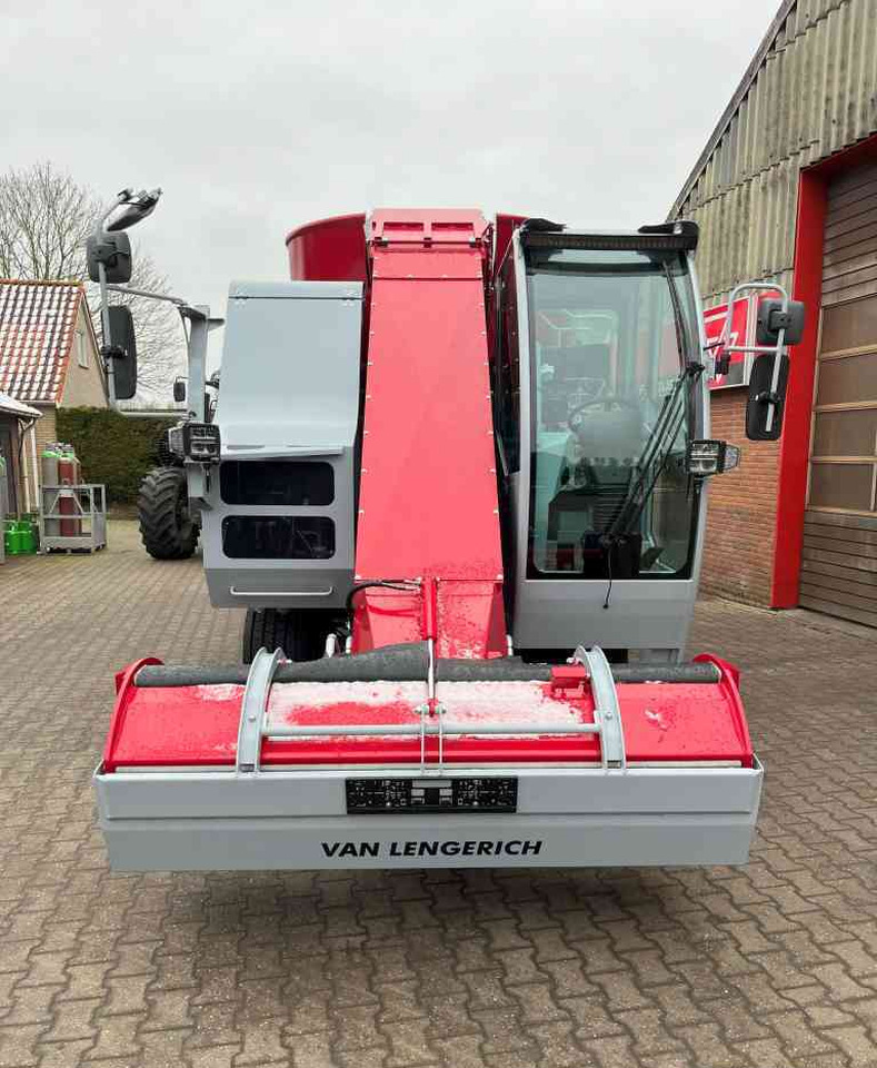 BVL BVL van Lengerich V-MIX Drive Maximus Plus 17.1 LS zelfrijdende - Voermengwagen: afbeelding 4 BVL BVL van Lengerich V-MIX Drive Maximus Plus 17.1 LS zelfrijdende - Voermengwagen: afbeelding 4