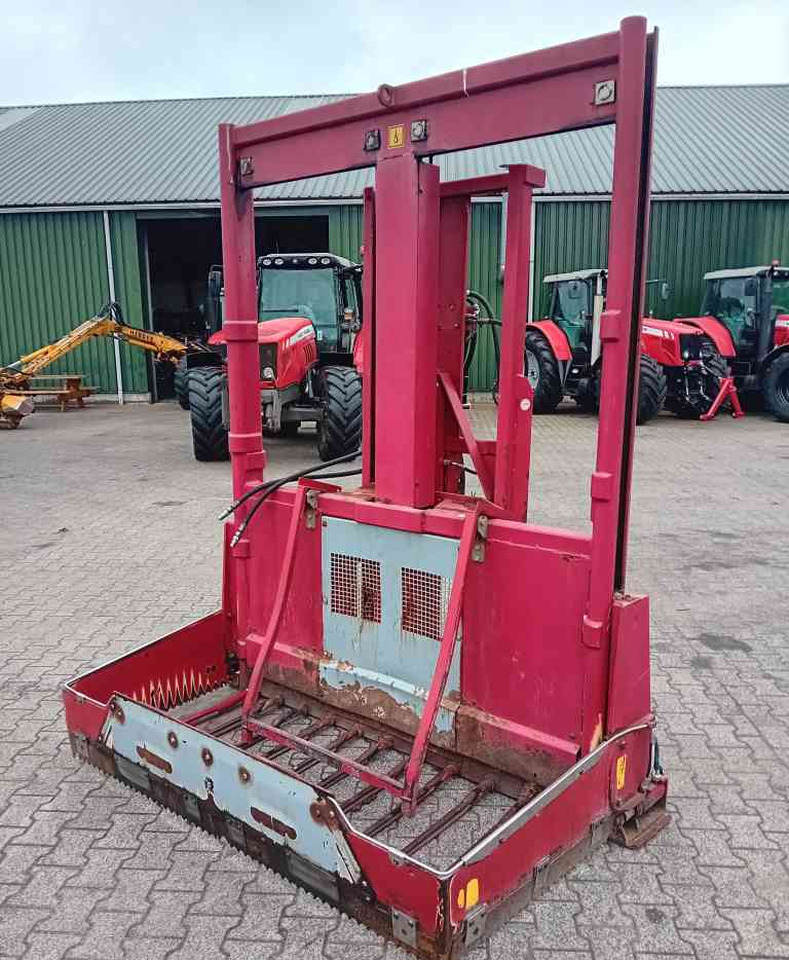 BVL Megastar 170 kuilvoersnijder met lift - Silo materieel: afbeelding 2 BVL Megastar 170 kuilvoersnijder met lift - Silo materieel: afbeelding 2