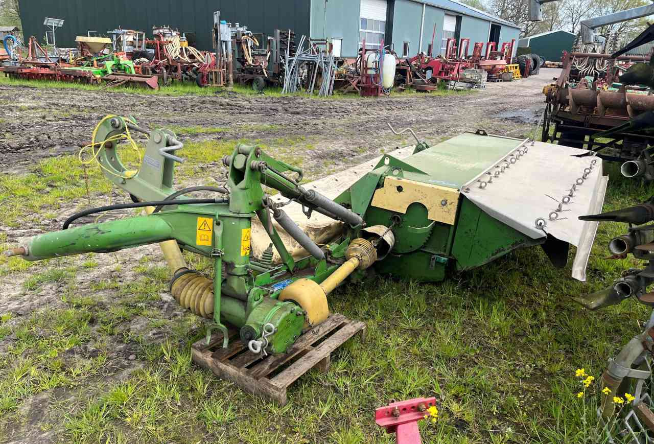 Krone AM283 CV schijvenmaaier Hooibouwmachines. - Maaimachine: afbeelding 3 Krone AM283 CV schijvenmaaier Hooibouwmachines. - Maaimachine: afbeelding 3