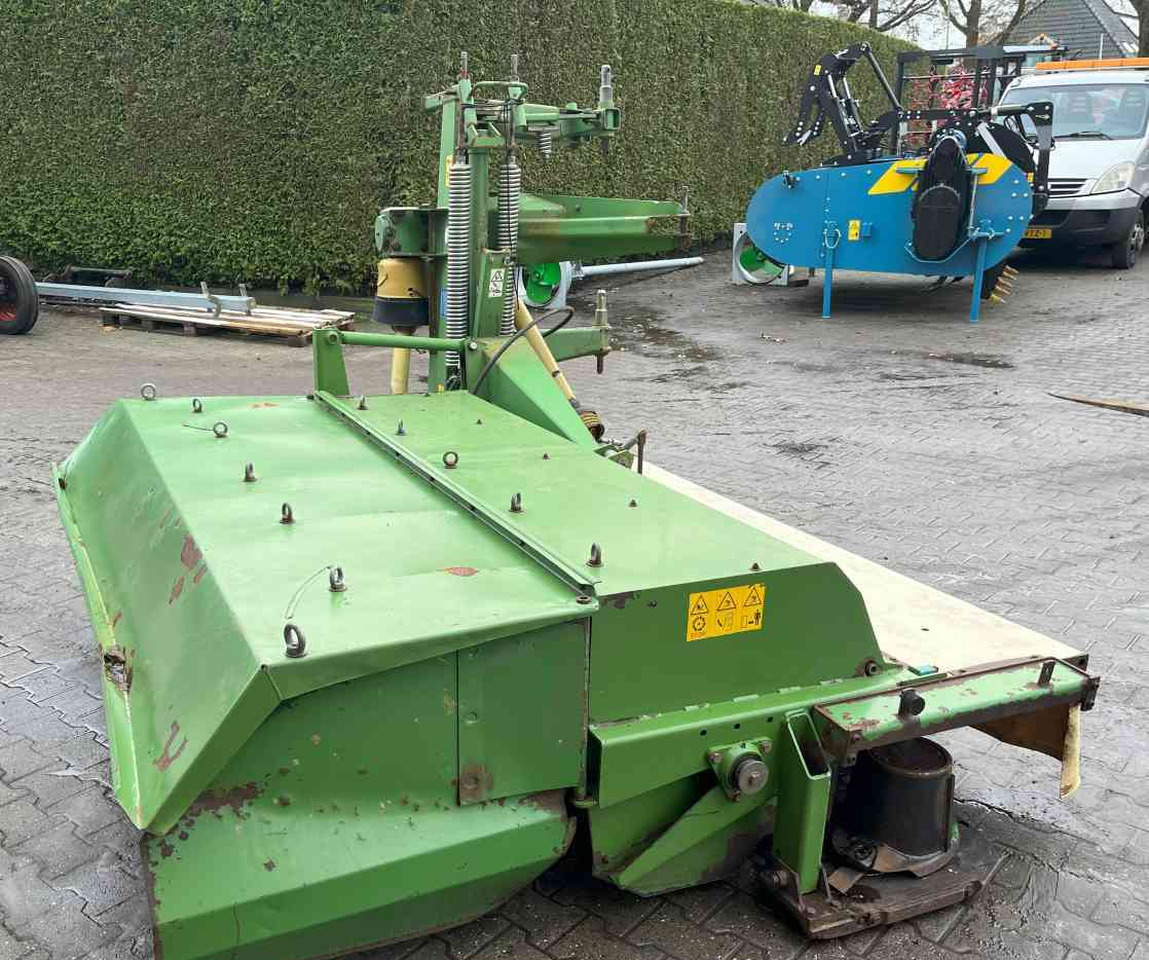 Krone Easycut 280 CV achtermaaier schijvenmaaier kneuzer weidebouwmachines - Maaimachine: afbeelding 4 Krone Easycut 280 CV achtermaaier schijvenmaaier kneuzer weidebouwmachines - Maaimachine: afbeelding 4