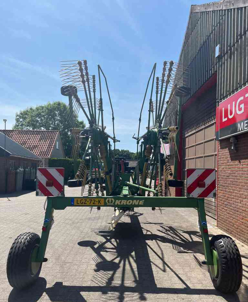 Krone Swadro 900 zwadhark weidebouwmachines - Hooischudder: afbeelding 3 Krone Swadro 900 zwadhark weidebouwmachines - Hooischudder: afbeelding 3