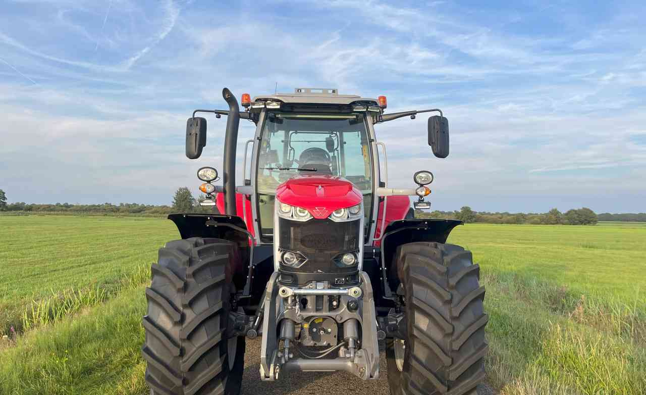 Massey Ferguson 7S.190 Dyna-VT Exclusive tractoren - Tractor: afbeelding 3 Massey Ferguson 7S.190 Dyna-VT Exclusive tractoren - Tractor: afbeelding 3