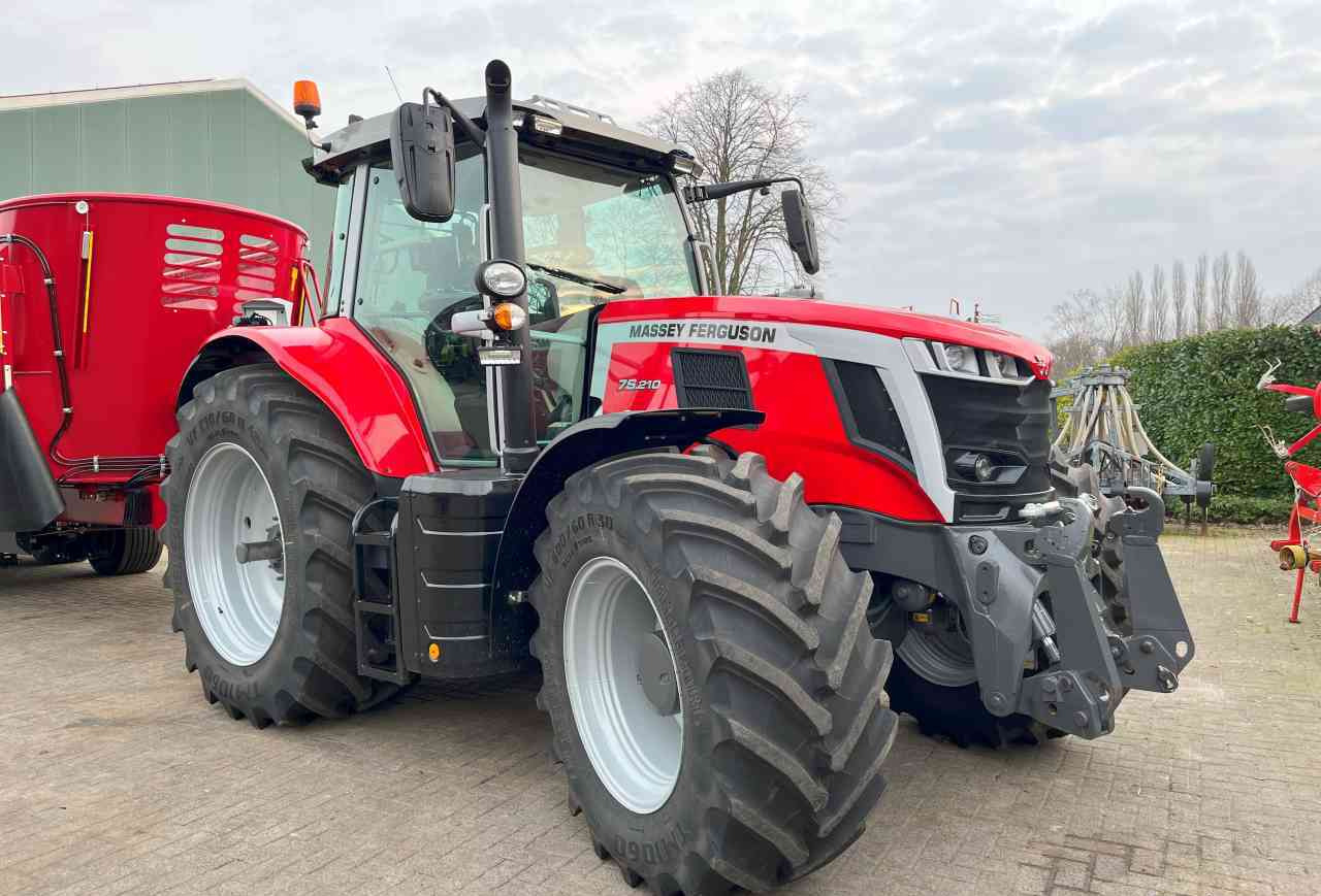 Massey Ferguson 7S.210 Dyna-VT Exclusive Tractoren - Tractor: afbeelding 1 Massey Ferguson 7S.210 Dyna-VT Exclusive Tractoren - Tractor: afbeelding 1