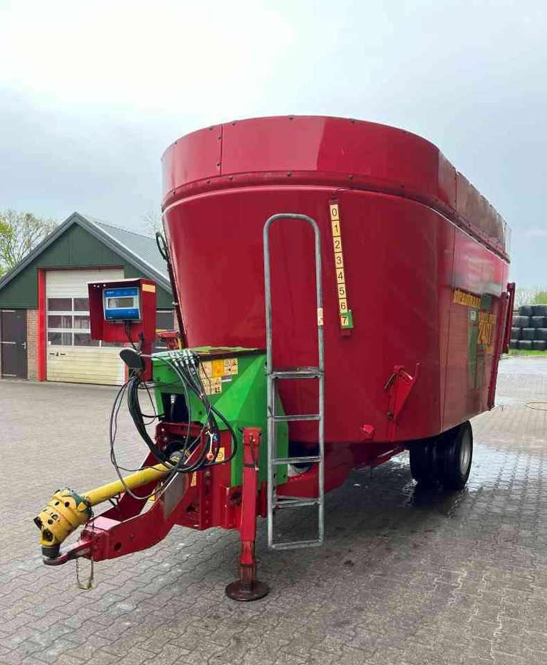 Strautmann Verti-Mix 2401 Voermengwagen, voerwagen, mixer, voermachines - Voermengwagen: afbeelding 4 Strautmann Verti-Mix 2401 Voermengwagen, voerwagen, mixer, voermachines - Voermengwagen: afbeelding 4