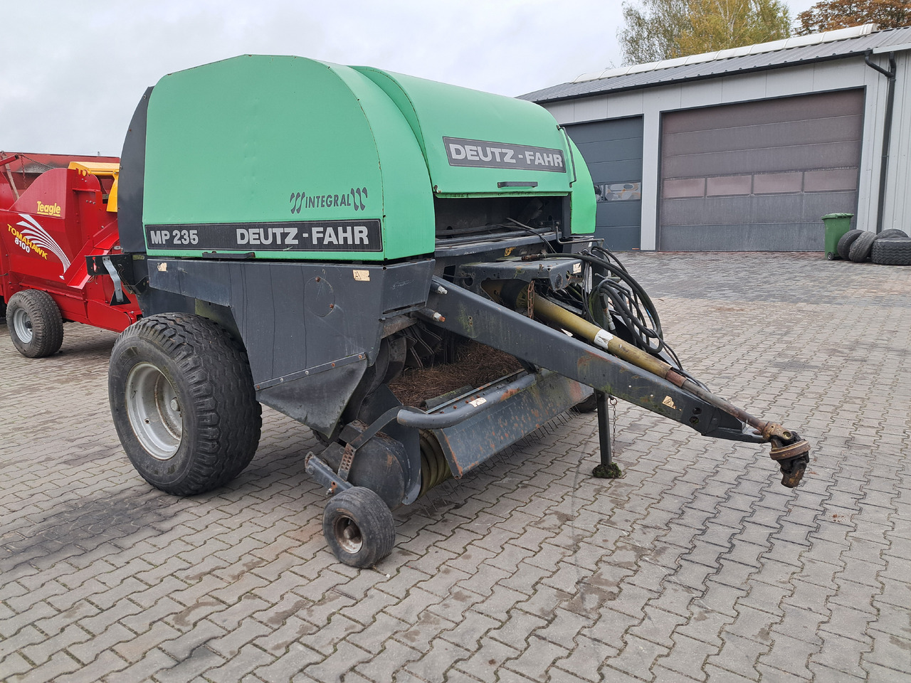 Deutz fahr MP235 - Ronde balenpers: afbeelding 2 Deutz fahr MP235 - Ronde balenpers: afbeelding 2