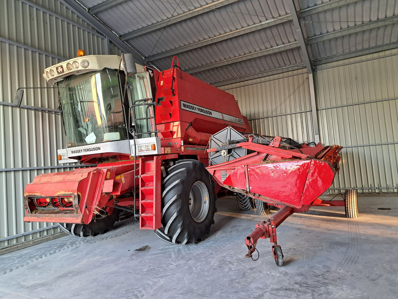 Kombajn Massey Ferguson 40 M-F 38 - Maaidorser: afbeelding 2 Kombajn Massey Ferguson 40 M-F 38 - Maaidorser: afbeelding 2