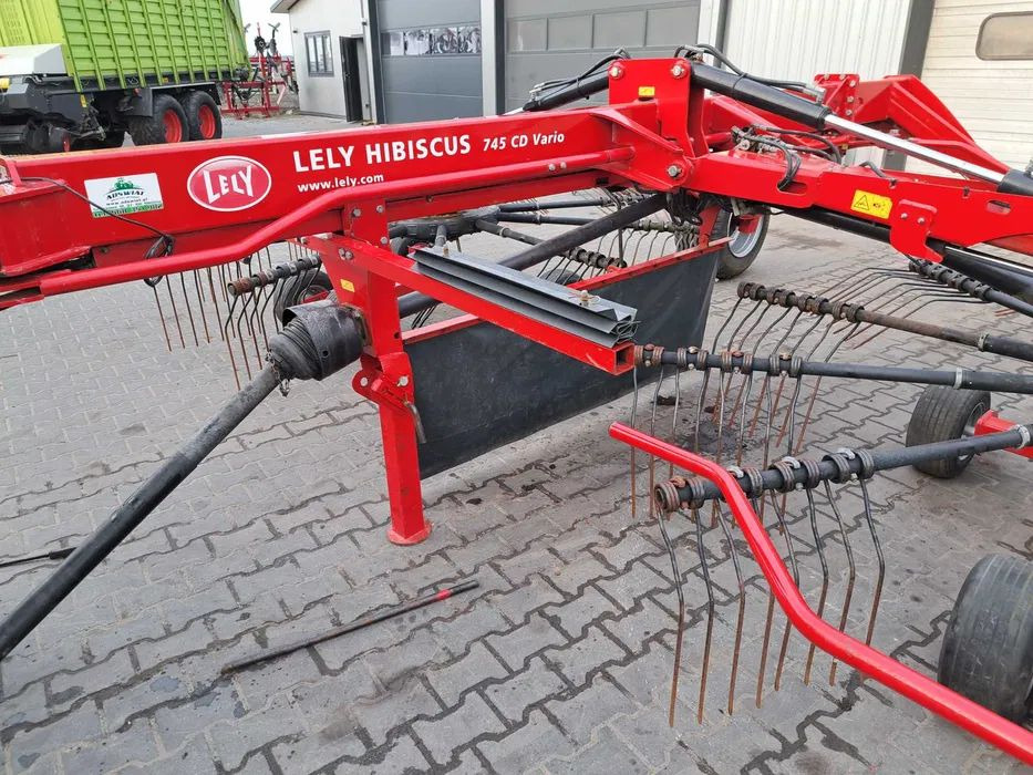 Lely hibiscus 745 CD Vario - Hooischudder: afbeelding 4 Lely hibiscus 745 CD Vario - Hooischudder: afbeelding 4