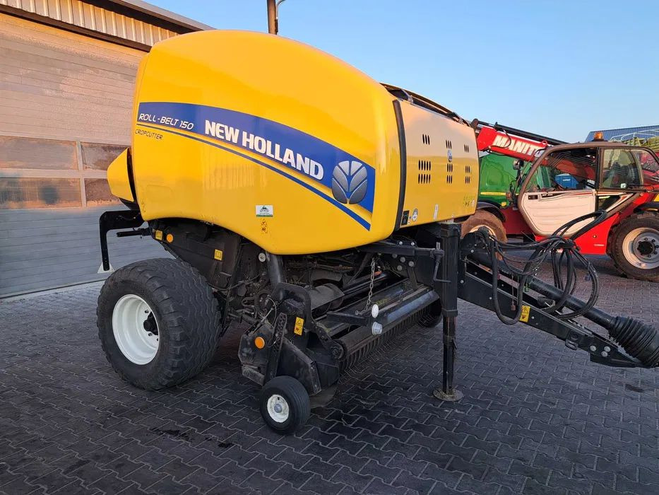 New Holland ROLL-BELT 150 cropcutter - Ronde balenpers: afbeelding 1 New Holland ROLL-BELT 150 cropcutter - Ronde balenpers: afbeelding 1