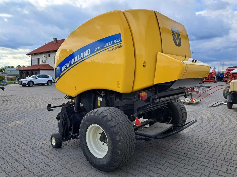 New Holland roll-belt 150 cropcutter - Ronde balenpers: afbeelding 3 New Holland roll-belt 150 cropcutter - Ronde balenpers: afbeelding 3
