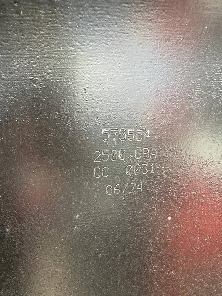 Manitou CBA 2500 LDR 2450mm 2,5m3 570554 - Bak voor Bouwmachine: afbeelding 5 Manitou CBA 2500 LDR 2450mm 2,5m3 570554 - Bak voor Bouwmachine: afbeelding 5