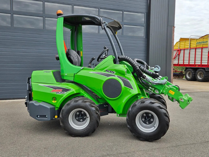 Avant 635i Rental mini-shovel - Compacte rupslader: afbeelding 2 Avant 635i Rental mini-shovel - Compacte rupslader: afbeelding 2