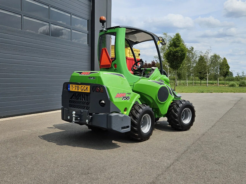 Avant 755i Rental mini-shovel - Compacte rupslader: afbeelding 4 Avant 755i Rental mini-shovel - Compacte rupslader: afbeelding 4