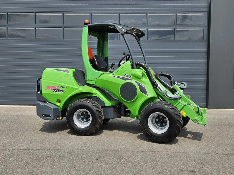 Avant 755i Rental mini-shovel - Compacte rupslader: afbeelding 2 Avant 755i Rental mini-shovel - Compacte rupslader: afbeelding 2