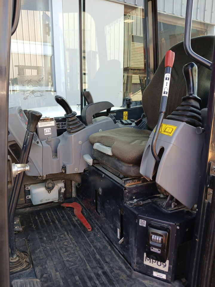 KUBOTA U27-4 - Minigraafmachine: afbeelding 3 KUBOTA U27-4 - Minigraafmachine: afbeelding 3